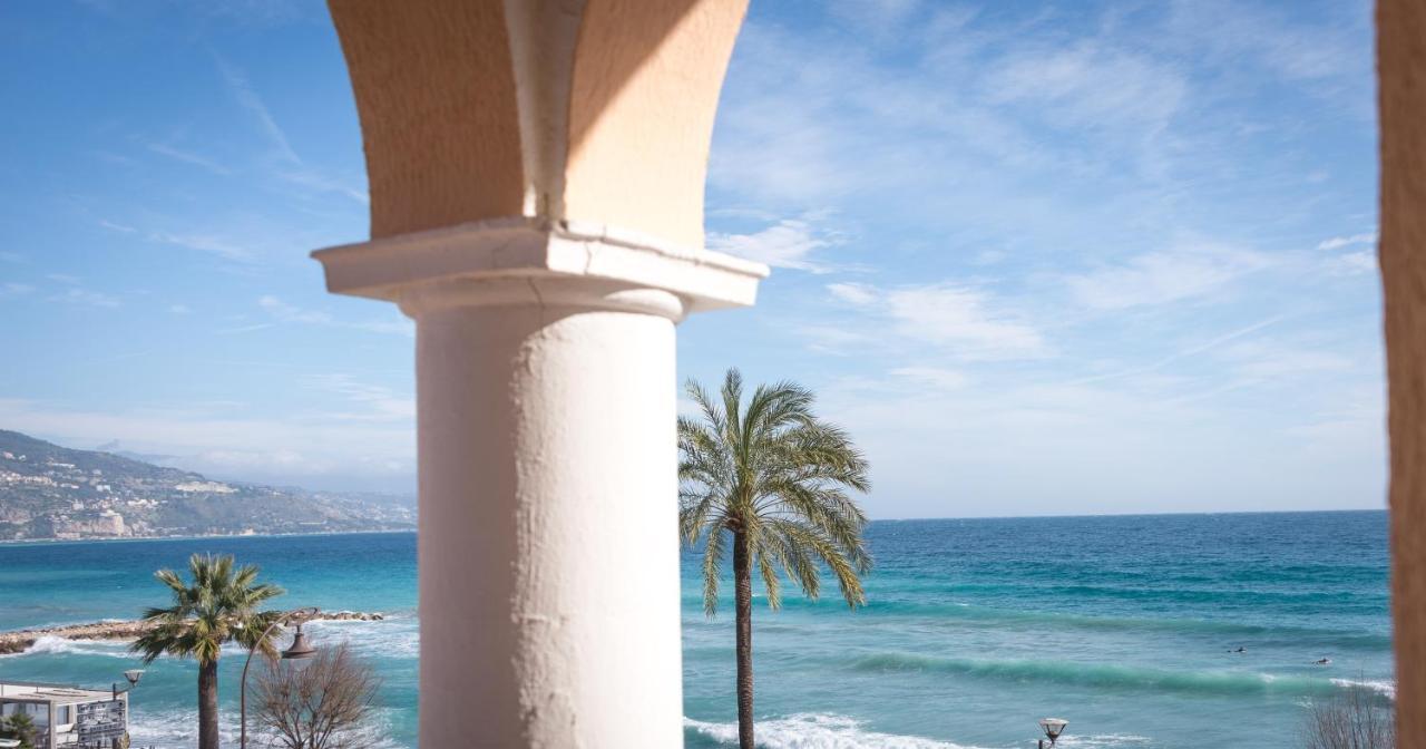 Hotel Et Appartements Reine D'Azur Рокебрюн — Кап-Мартен Экстерьер фото
